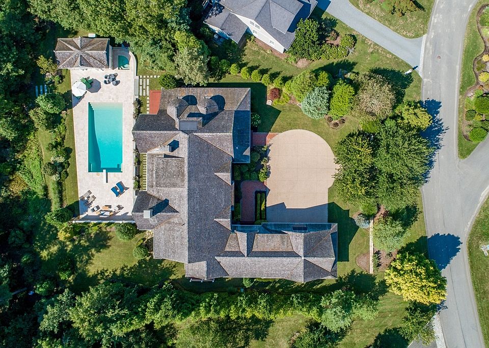 1st image of 19 High Ridge Dr