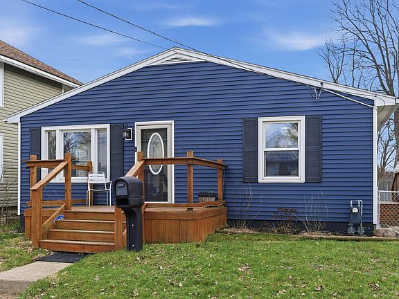 3rd image of 109 Bolton Ave