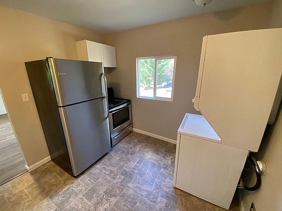 5th image of 3907 Burwell St