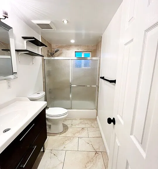 14744 Magnolia Blvd — Photo 12