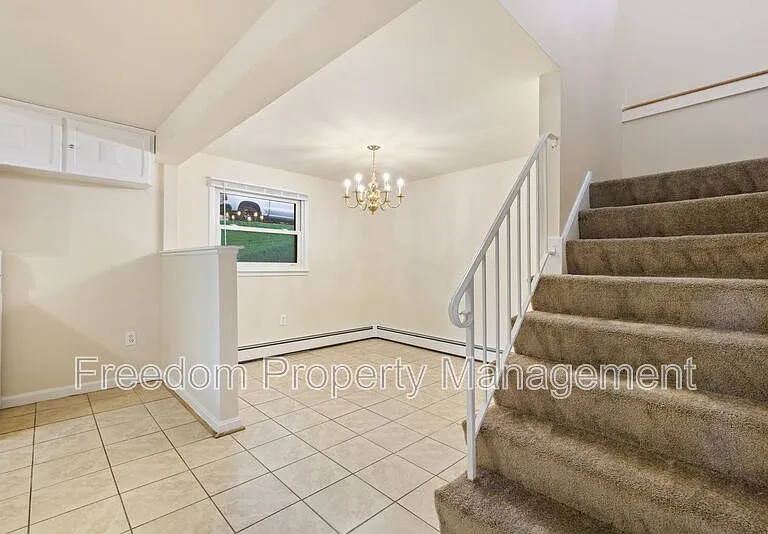 14309 Fairmont Ct — Photo 16