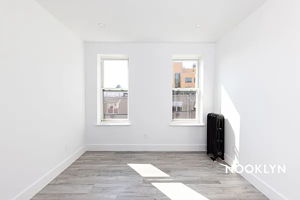 Rented by Nooklyn NYC LLC | media 19