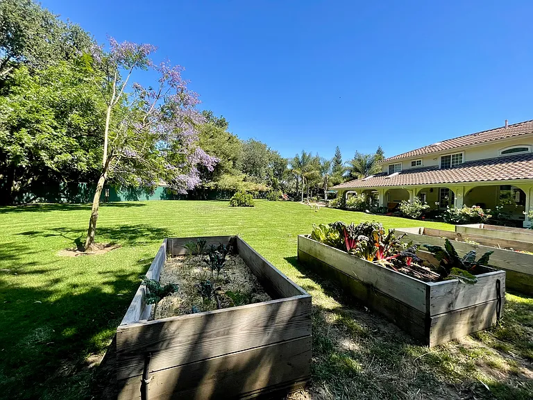 11630 Foothill Ave — Photo 11