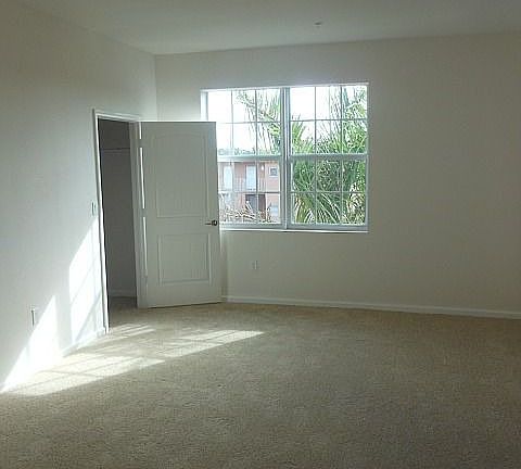 220 SW 7th Court