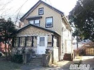 9936 62nd Rd, Rego Park, NY 11374