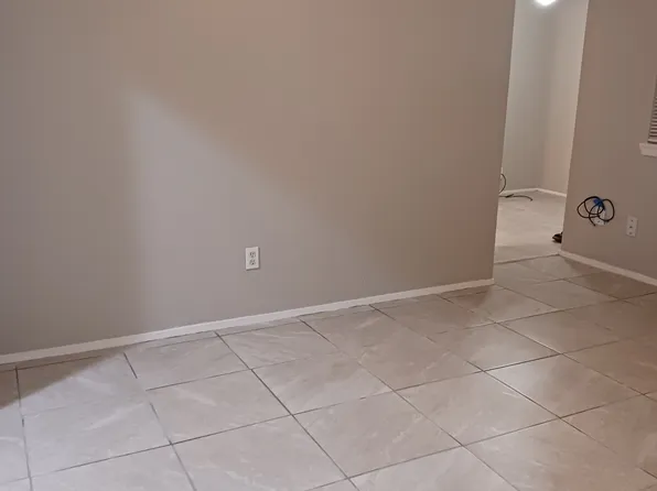 330 S Algeria St, Texas City, TX 77591