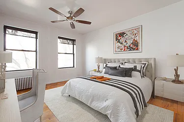 Rented by R New York