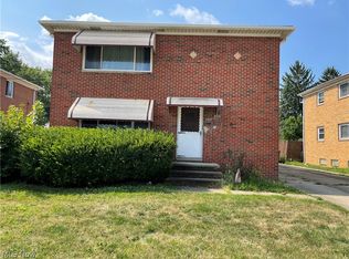 2907 Snow Rd, Parma, OH 44134