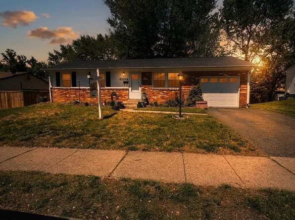 13316 Hillendale Dr, Woodbridge, VA 22193