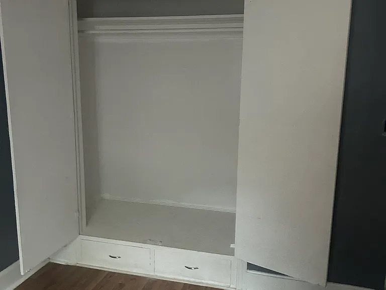 1067 Boulevard — Photo 3