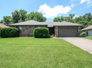 325 S Suburban Ave, Springfield, MO 65802