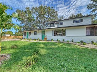 6061 Border Ln, Sarasota, FL 34231