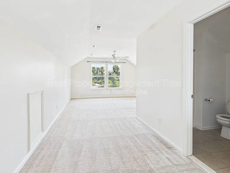 205 Cheeseman Rd — Photo 32