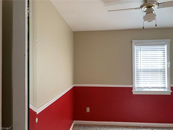 5th image of 4812 Wellington Ave