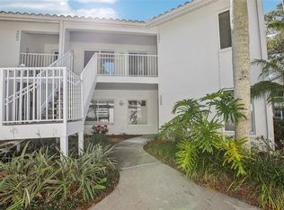 3601 Indigo Pond Dr, Palm Harbor, FL 34685