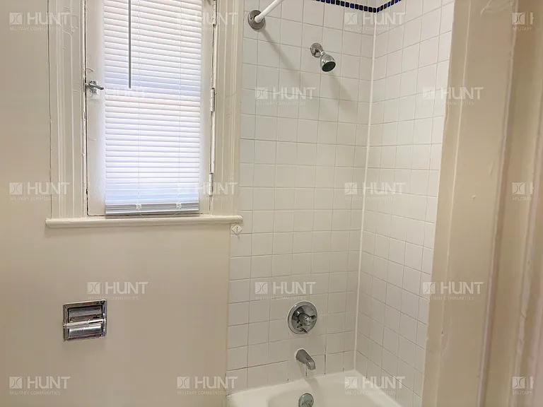 300 Inner Cir — Photo 12