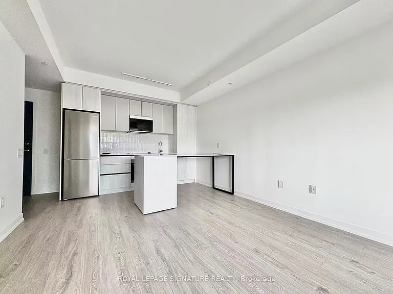 2485 Eglinton Ave W #618 — Photo 4
