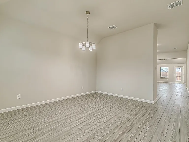 2419 Rocky Mountain Dr — Photo 7