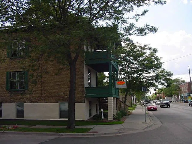 1530 Como Ave SE #1