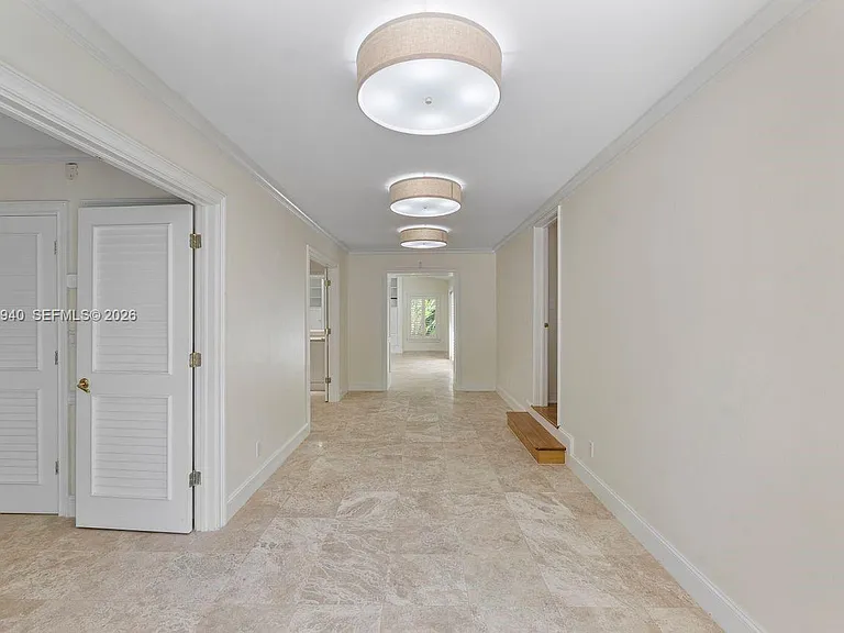 1037 Alfonso Ave — Photo 17