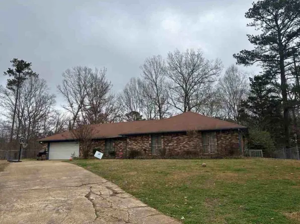 328 Park Ln, Jackson, MS 39212