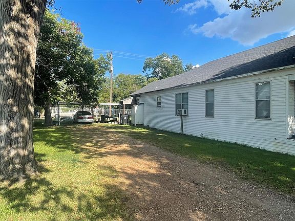 4th image of 1017 7th St