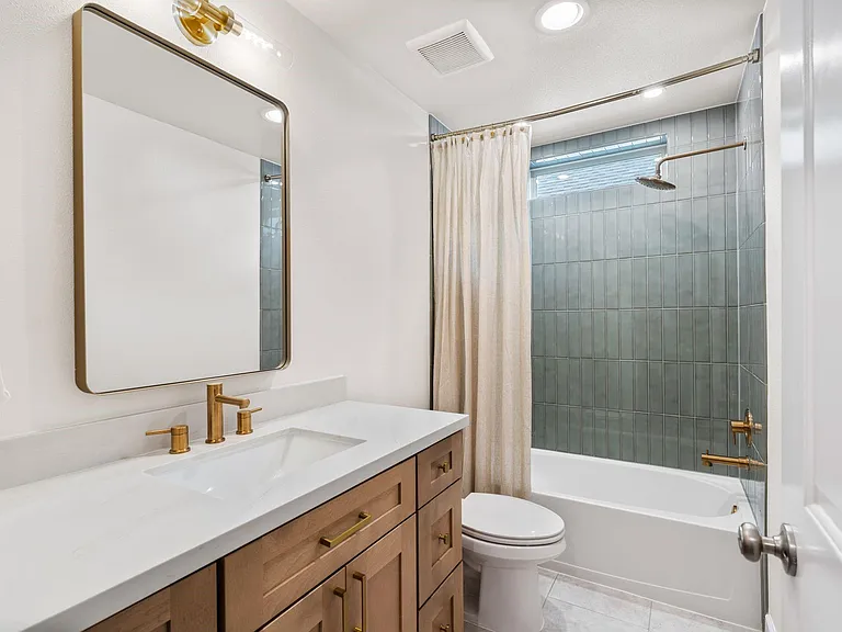 8904 Aventino Way — Photo 24