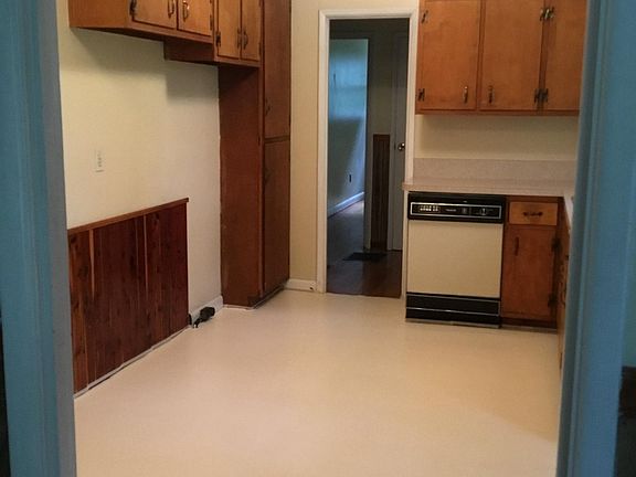 Kitchen from dining room entry (sans stove & fridge)