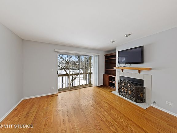 3rd image of 891 W Saint Johns Pl Unit 1