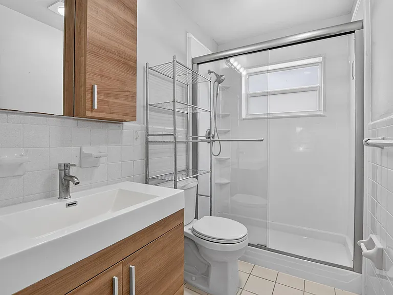 3801 NE 22nd Ter #11 — Photo 10