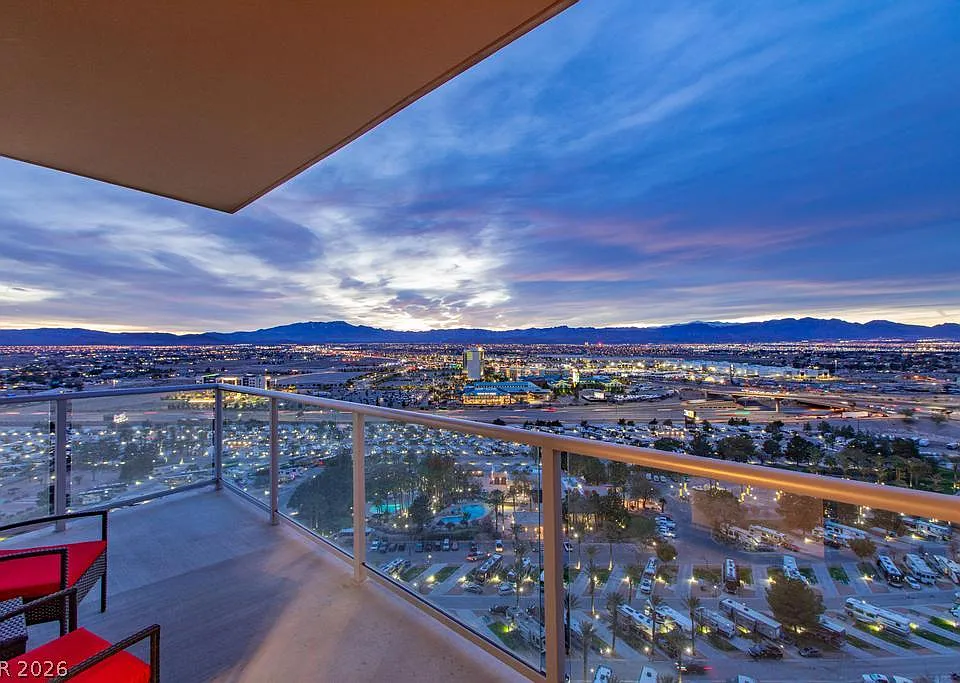 8255 Las Vegas Blvd S #2002