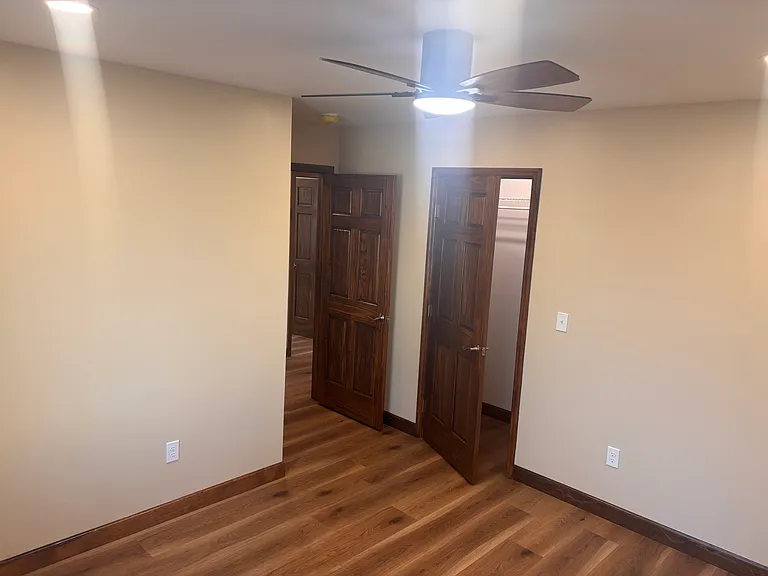 3903 Fairlawn Ct — Photo 10