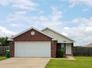 3368 Brunswick St, Springdale, AR 72764