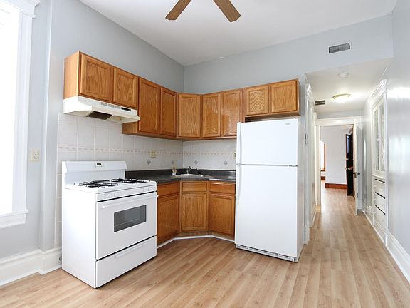 5th image of 3133 S Parnell Ave #2
