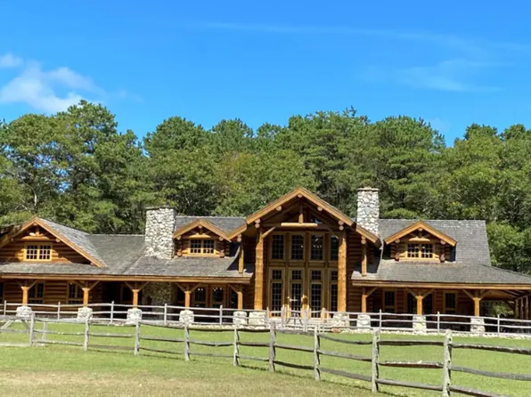 https://photos.zillowstatic.com/fp/387e05c2c2b433070f187c39f1a3929e-p_e.webp