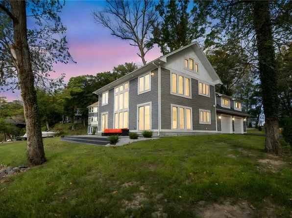 673 Seneca Rd, Rochester, NY 14622