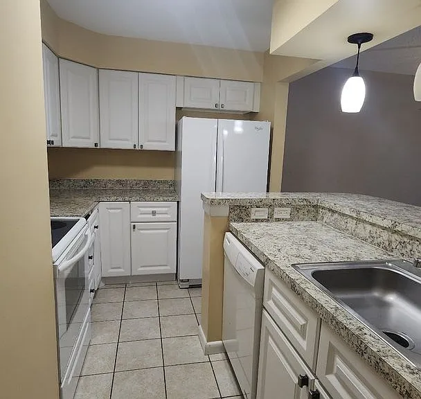 27 Veronese Ct — Photo 7