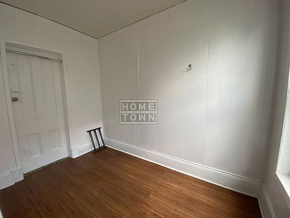 2nd image of 465 36th St