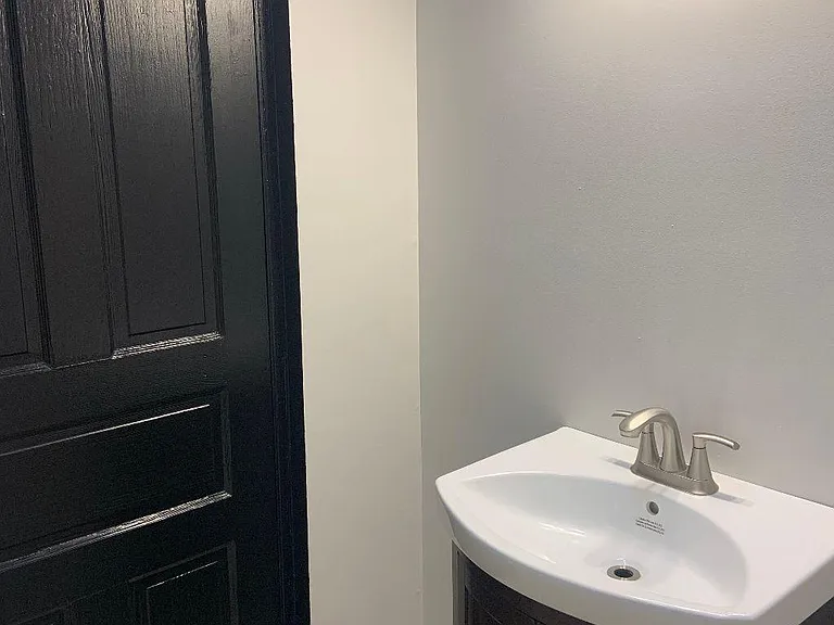 10 Lees Ave #1 — Photo 15