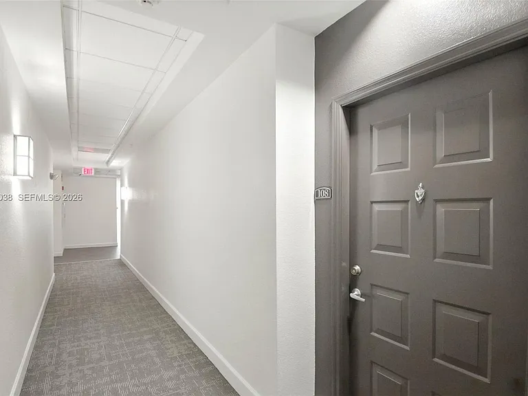 6001 SW 70th St #108 — Photo 11