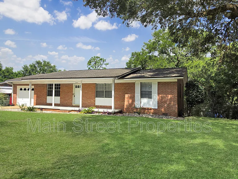 4547 Marseille Dr — Photo 2