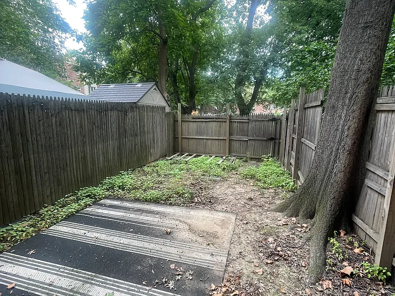 186th Ln — Photo 6