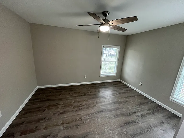 1227 S Montclair Ave — Photo 13
