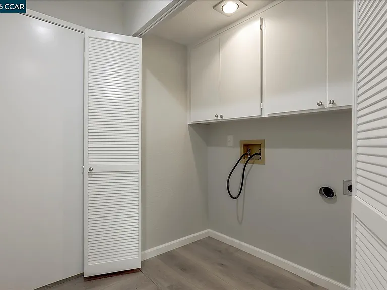 1539 Trimingham Dr — Photo 30