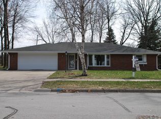 723 Azalea Trl, De Pere, WI 54115