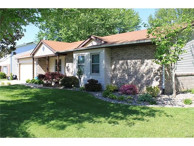 800 Edenburgh Way photo 1