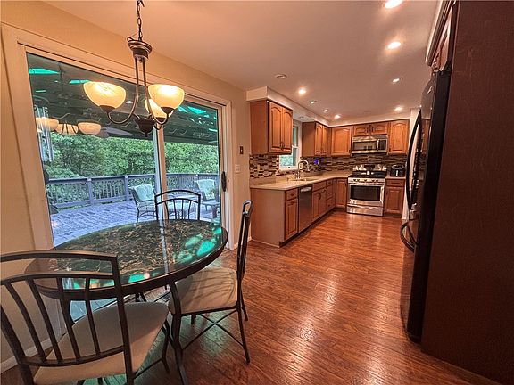 2nd image of 10232 Lavonne Dr