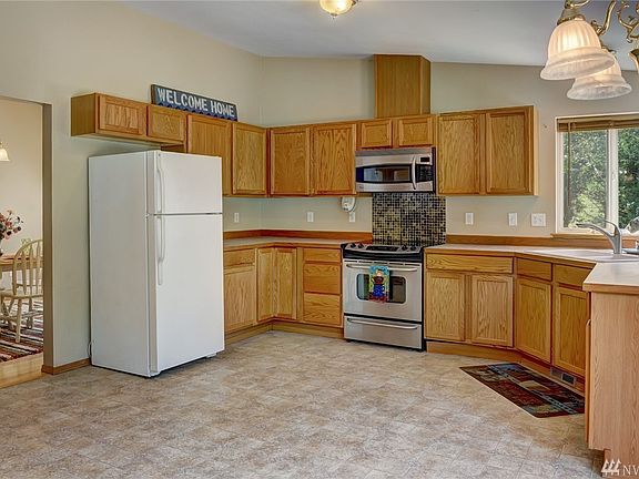 5th image of 9421 NE Myren Ln
