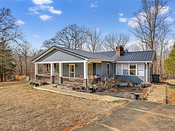 2nd image of 322 Lula Dr