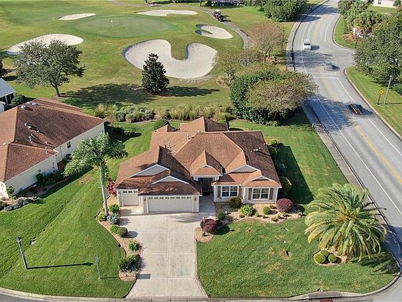 3rd image of 696 Castleberry Cir